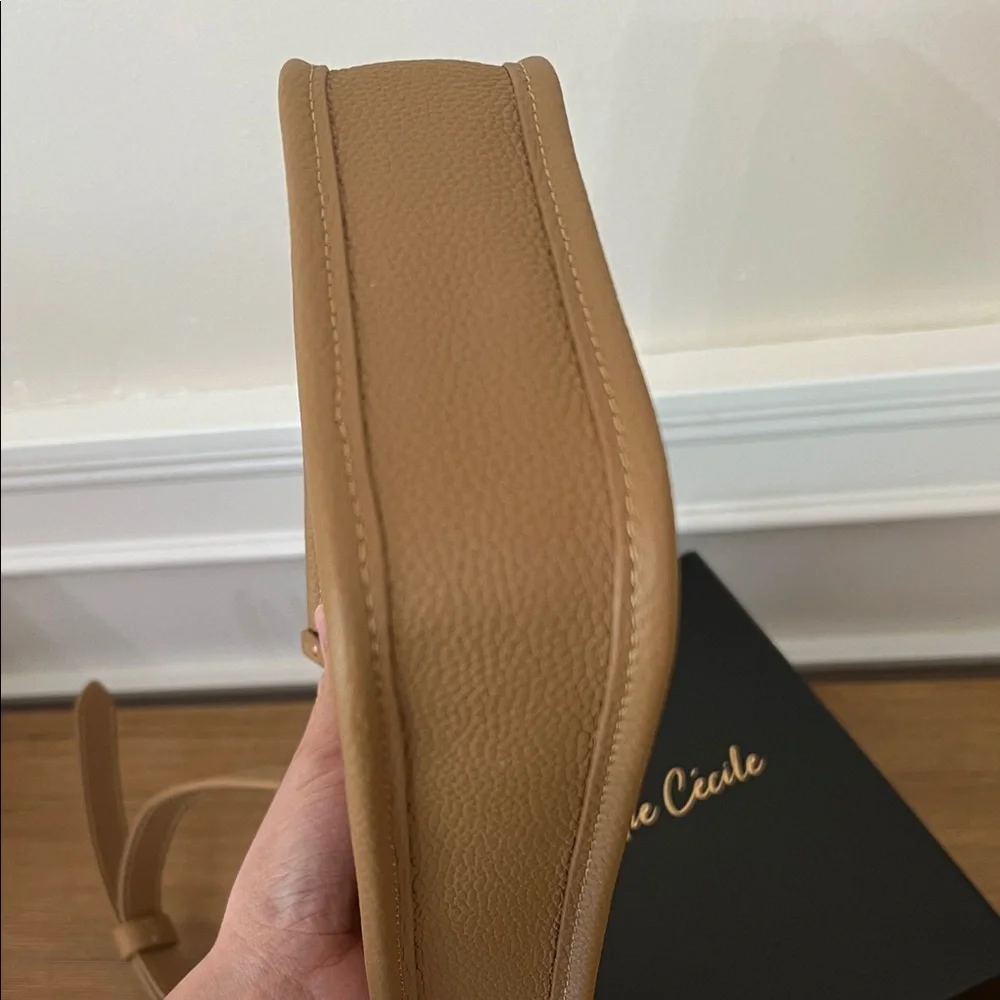 DUYP Togo Leather Florence Crossbody Bag Cappuccino - Picture 5 of 11